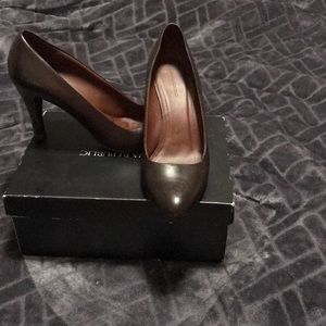 Banana Republic Brown Pumps
